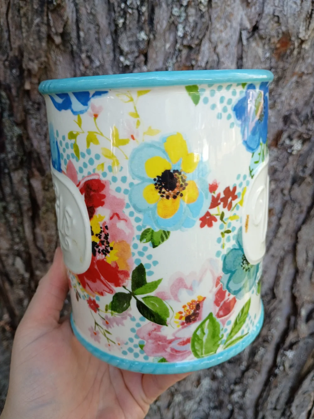 The Pioneer Woman Stoneware Utensil Holder Crock in Melody Floral with Embossed